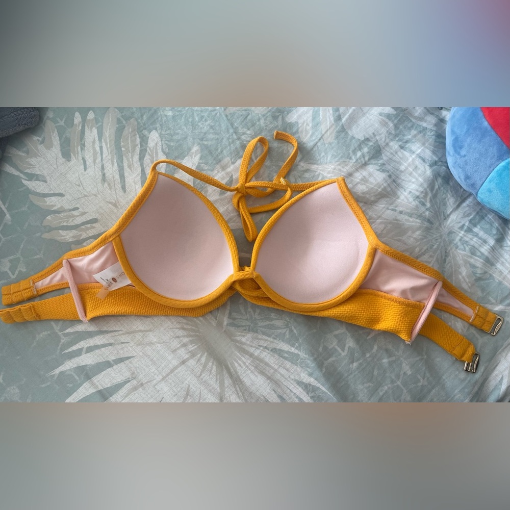 Bathing suit top - Picture 2 of 2
